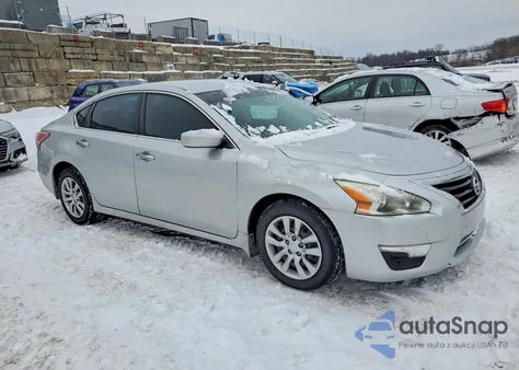 2013 Nissan Altima 2.5 z USA, uszkodzony, nr VIN 1N4AL3AP8DC187748